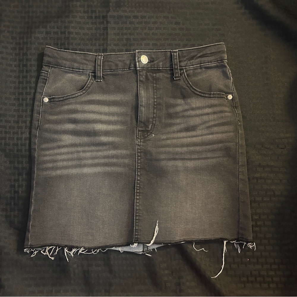 Little Girls XL Black distressed Jean skirt Brand is Art Class